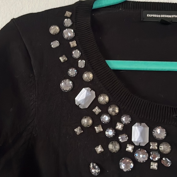 Bejeweled crop cardigan - Picture 3 of 6